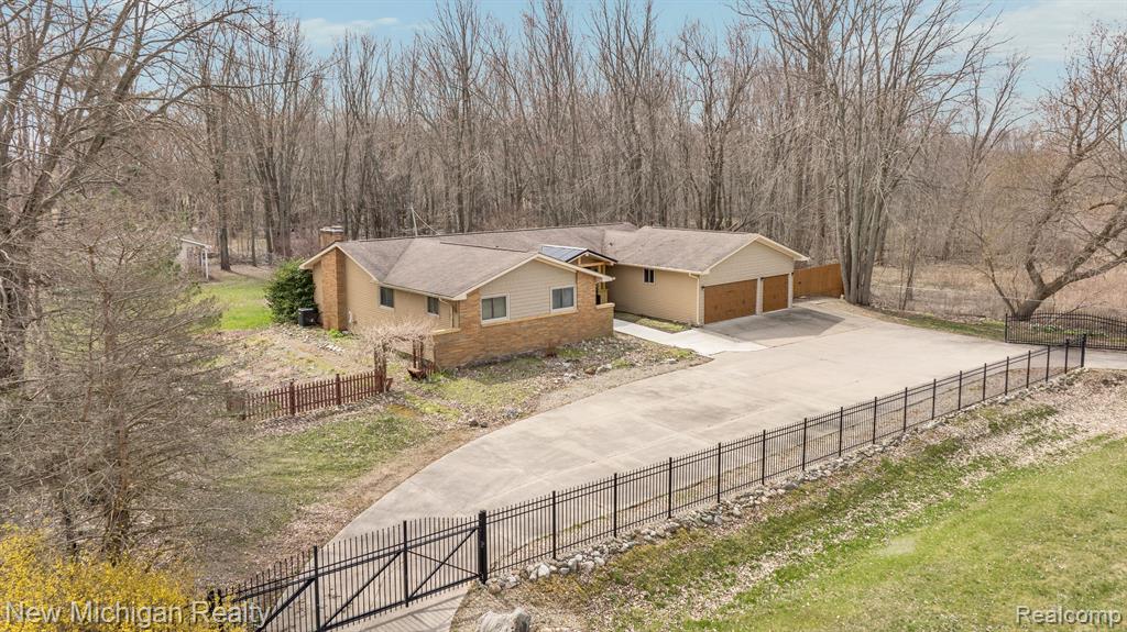 2570 Imlay City Road Lapeer, MI 48446 - Photo 47 of 51