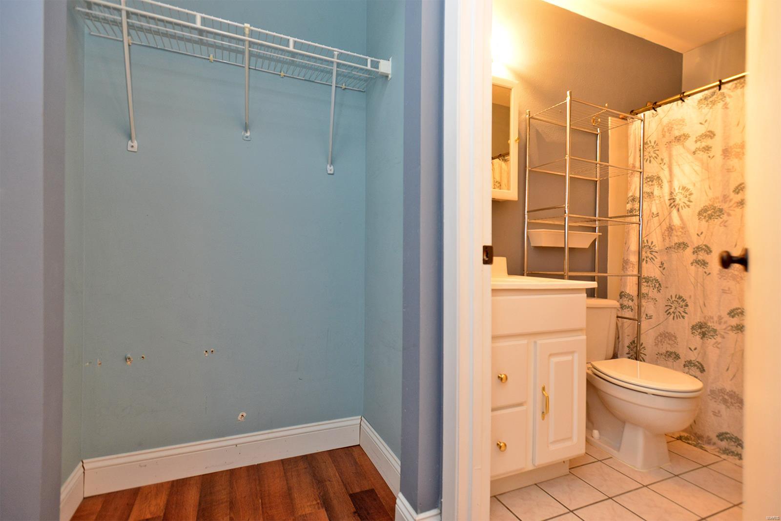 4539 Little Rock Road, Unit J St. Louis, MO 63128 - Photo 17 of 24 Gallery Image 17