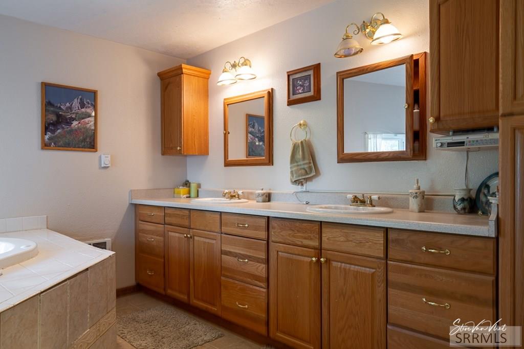 2770 Mt Borah Place Pocatello, ID 83201 - Photo 7 of 23