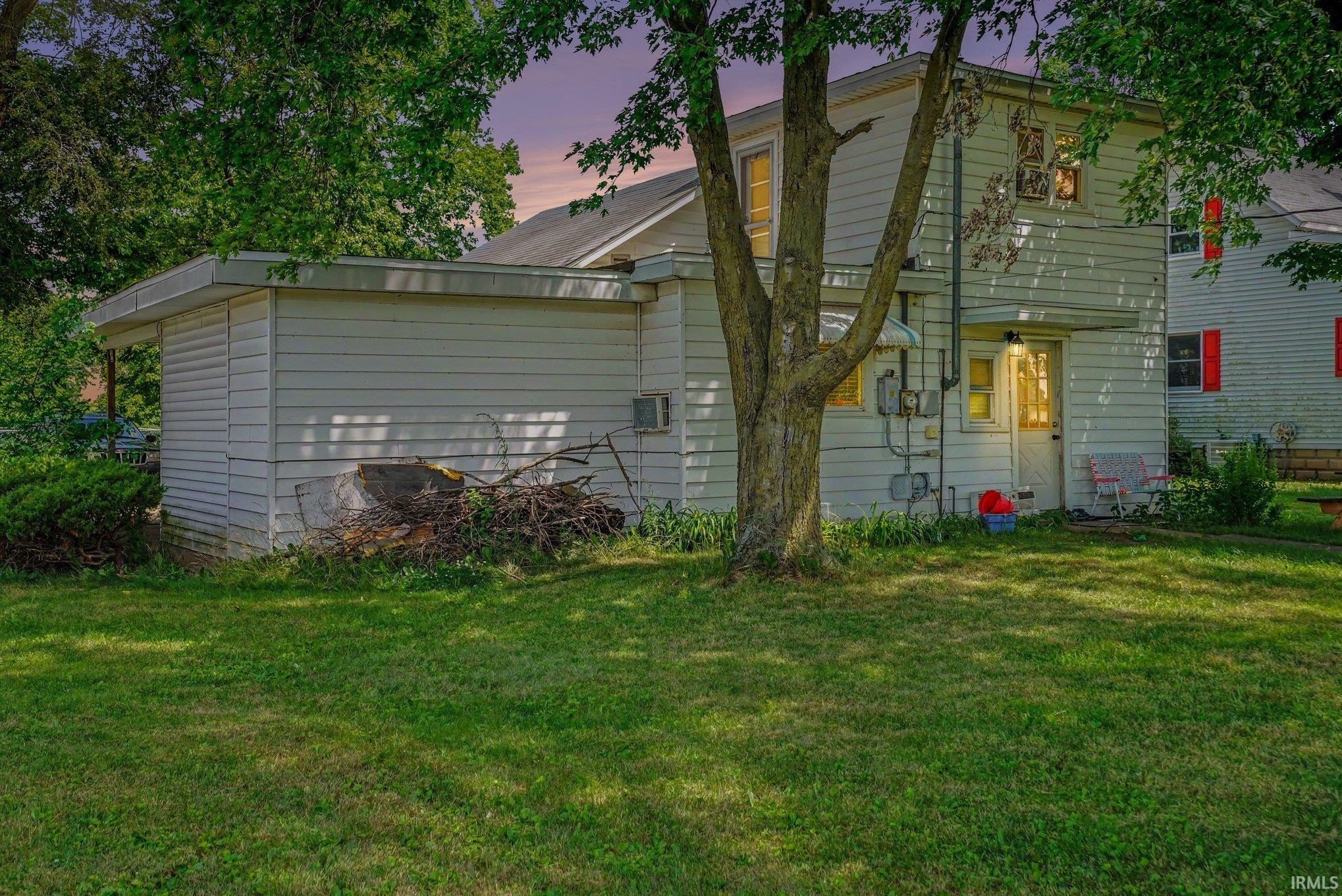 615 North Riverside Boulevard Goshen, IN 46528 - Photo 3 of 18