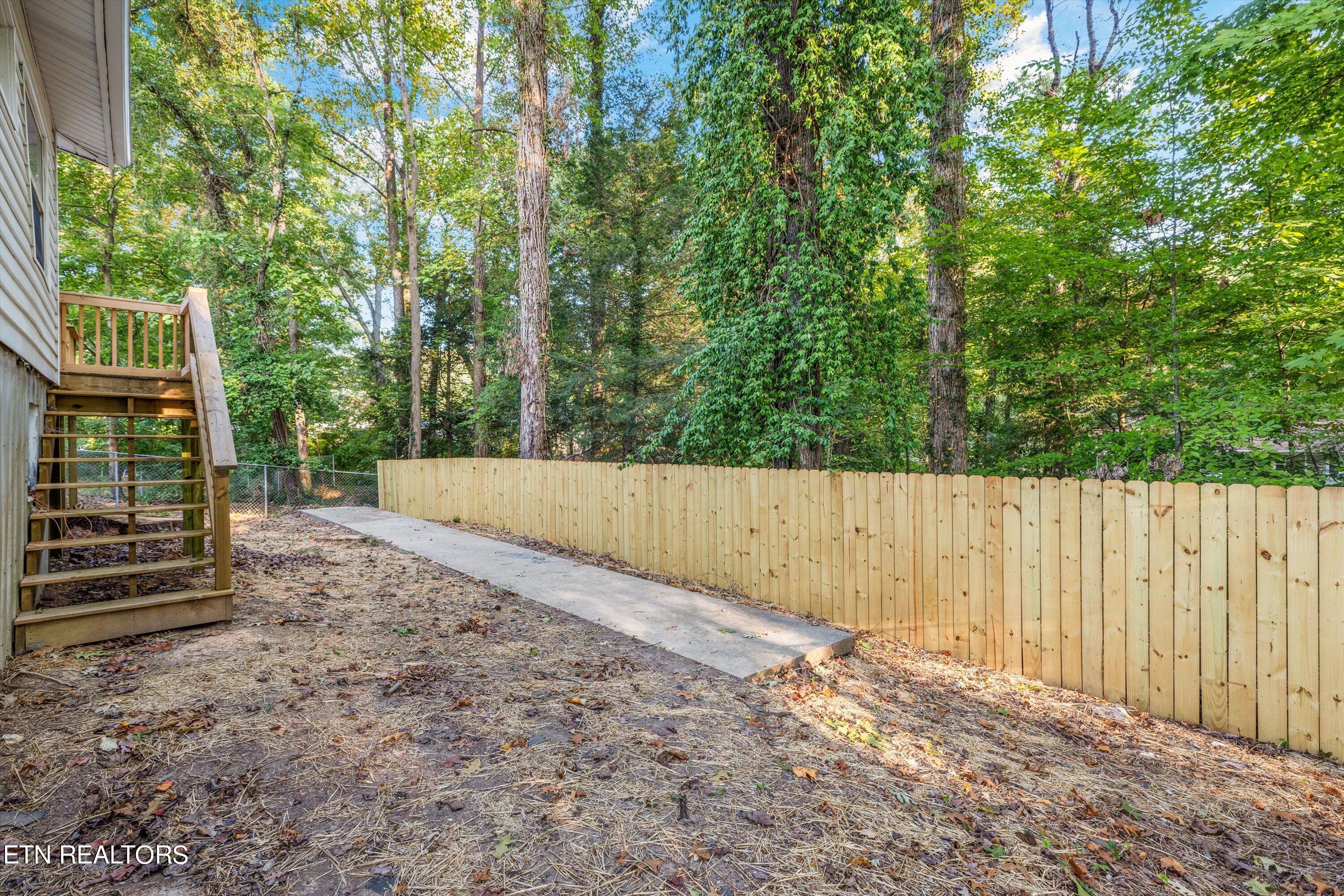 104 East Damascus Road Oak Ridge, TN 37830 - Photo 35 of 43 Private Back Yard