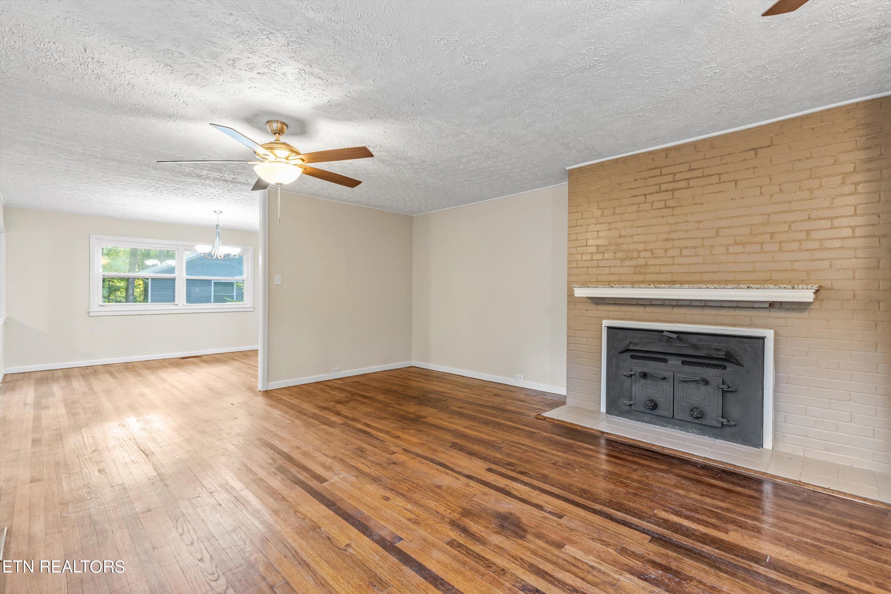 104 East Damascus Road Oak Ridge, TN 37830 - Photo 9 of 43 Wood Stove