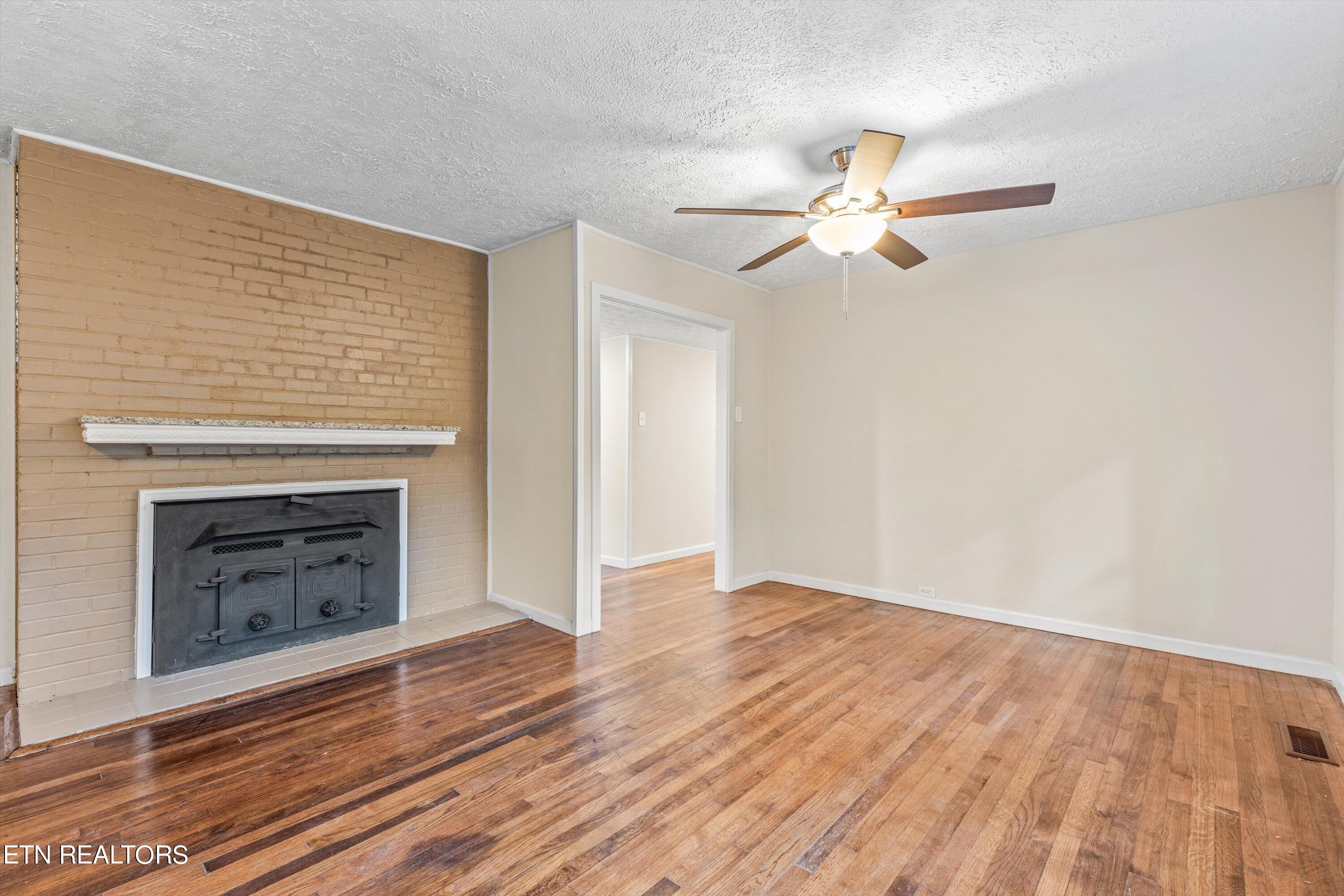 104 East Damascus Road Oak Ridge, TN 37830 - Photo 10 of 43 Fireplace