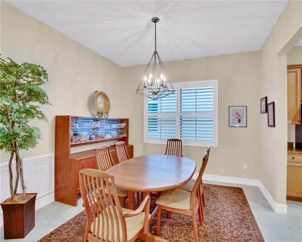 $475,000 | 5562 40th Avenue, Vero Beach, FL 32967