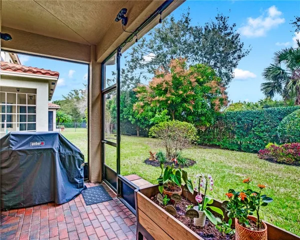 $475,000 | 5562 40th Avenue, Vero Beach, FL 32967