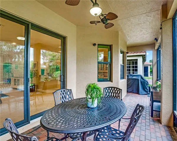 $475,000 | 5562 40th Avenue, Vero Beach, FL 32967