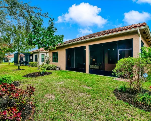 $475,000 | 5562 40th Avenue, Vero Beach, FL 32967