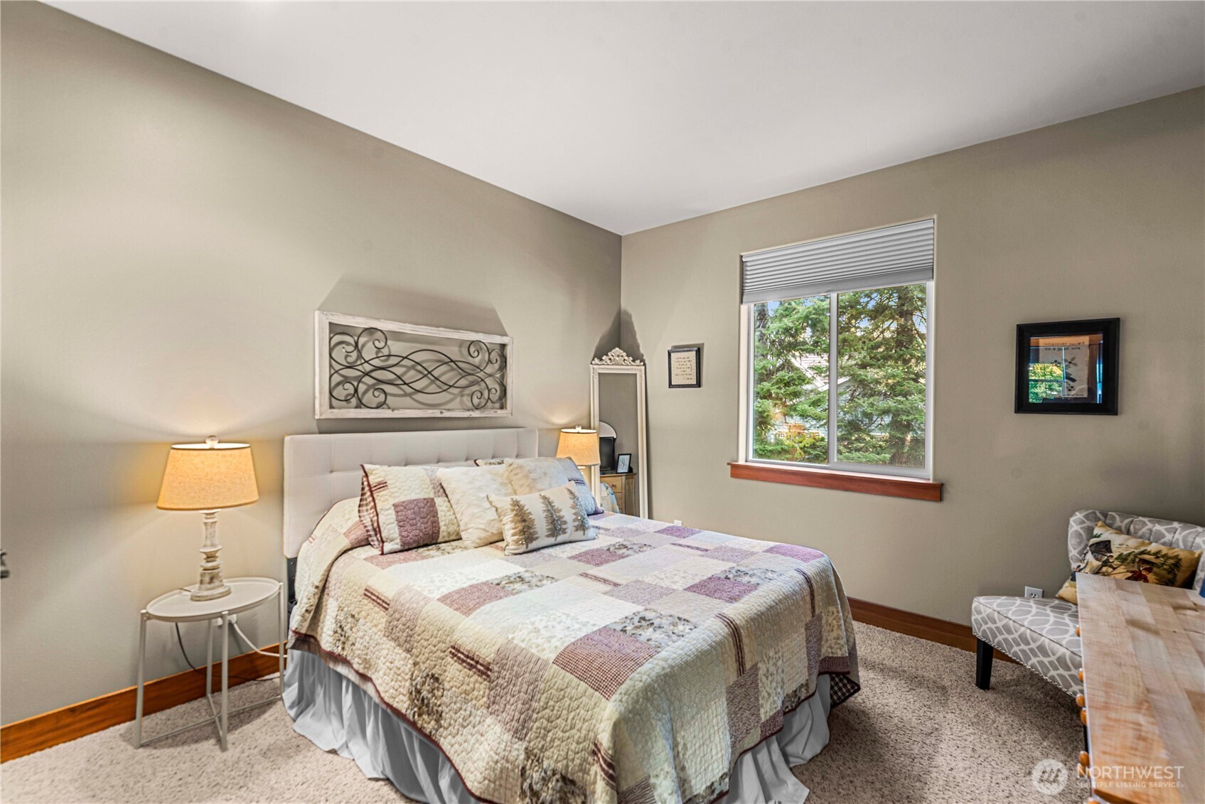 6533 Forest Ridge Drive Wenatchee, WA 98801 - Photo 25 of 37 a bedroom with a bed and lamp