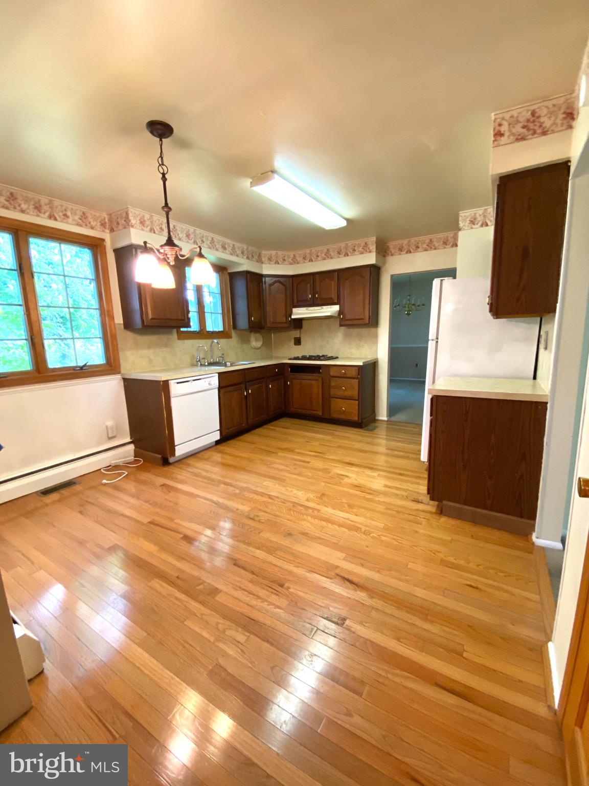 518 Concord Road Warminster, PA 18974 - Photo 8 of 29
