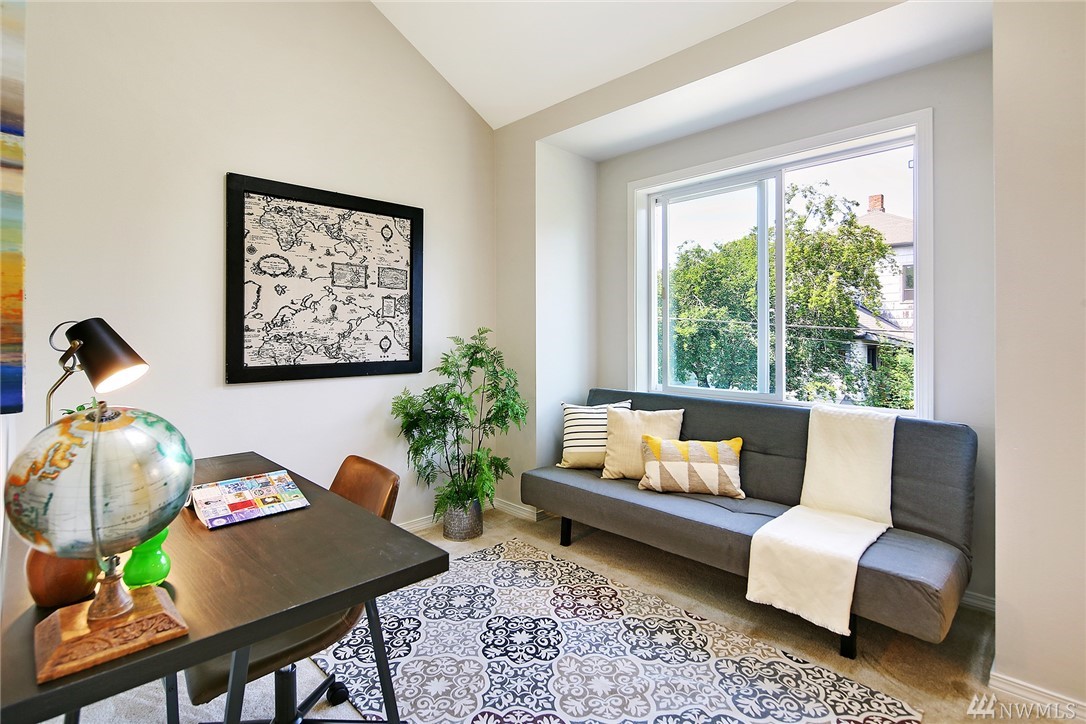 936 North 35th Street, Unit A Seattle, WA 98103 - Photo 17 of 21 Gallery Image 17