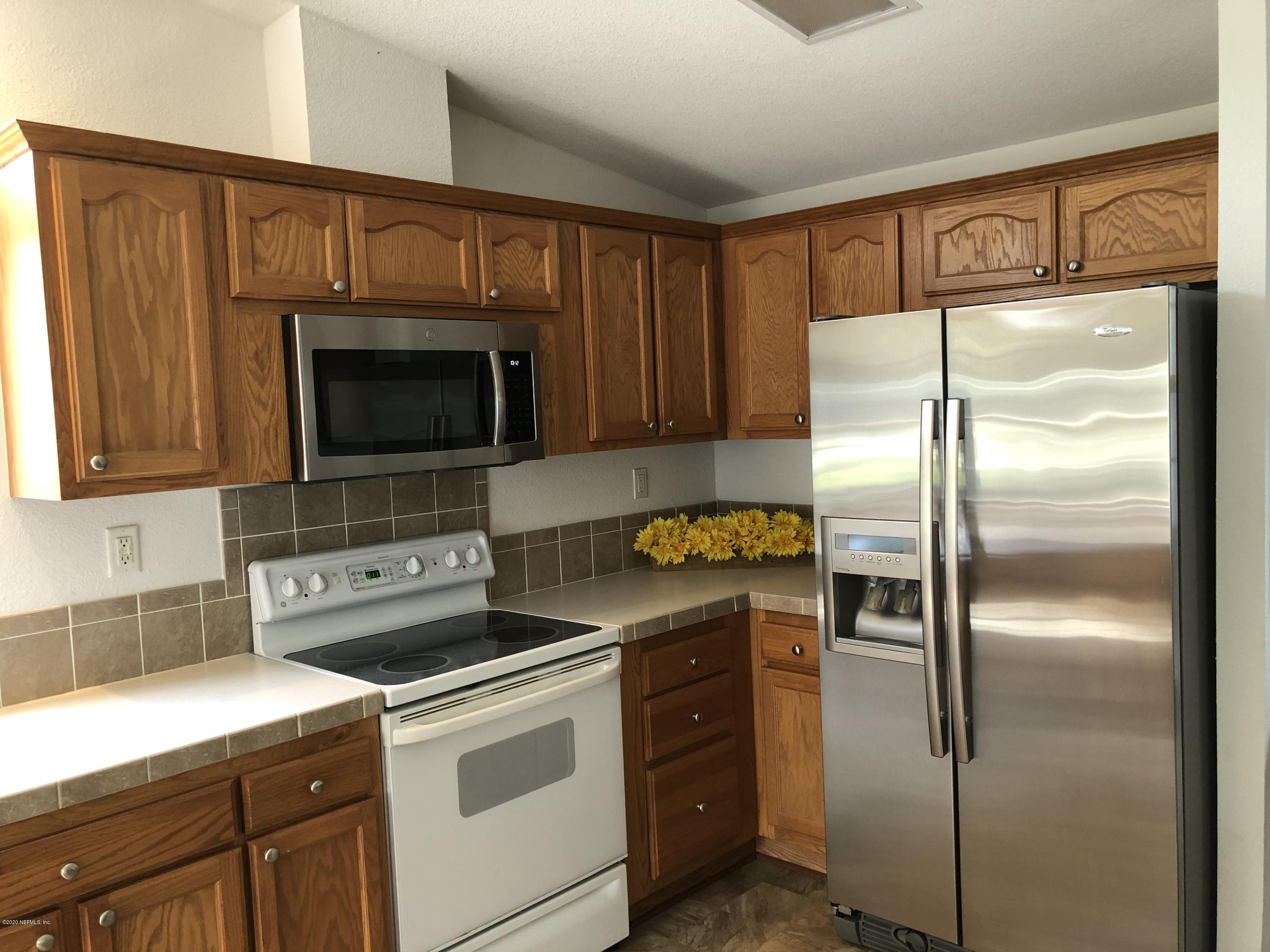 2370 Tyrone Road Middleburg, FL 32068 - Photo 15 of 32 Kitchen