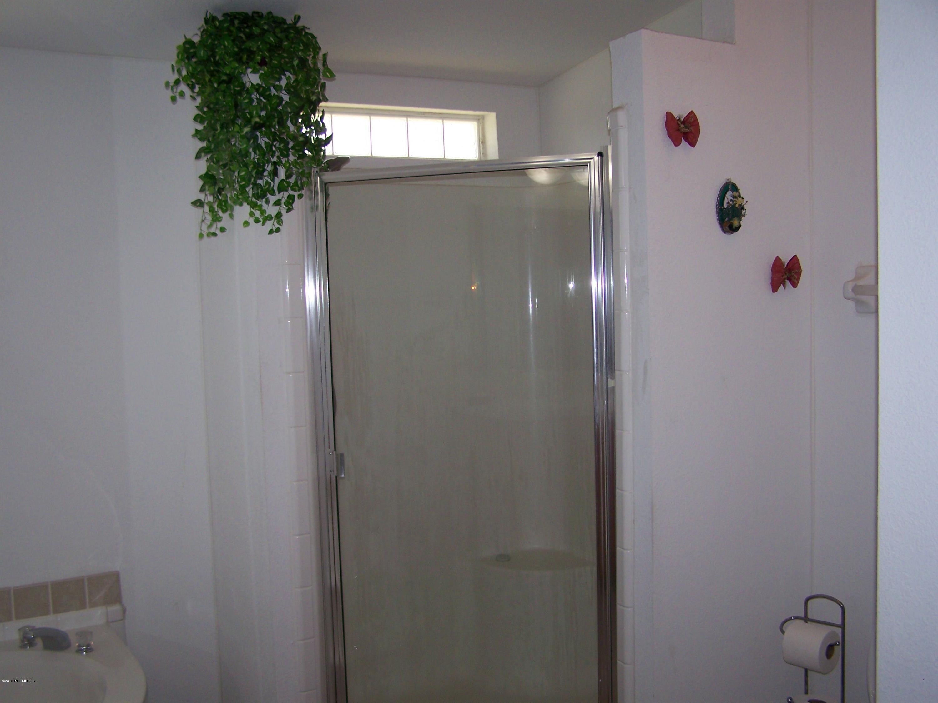 2370 Tyrone Road Middleburg, FL 32068 - Photo 23 of 32 Master Shower