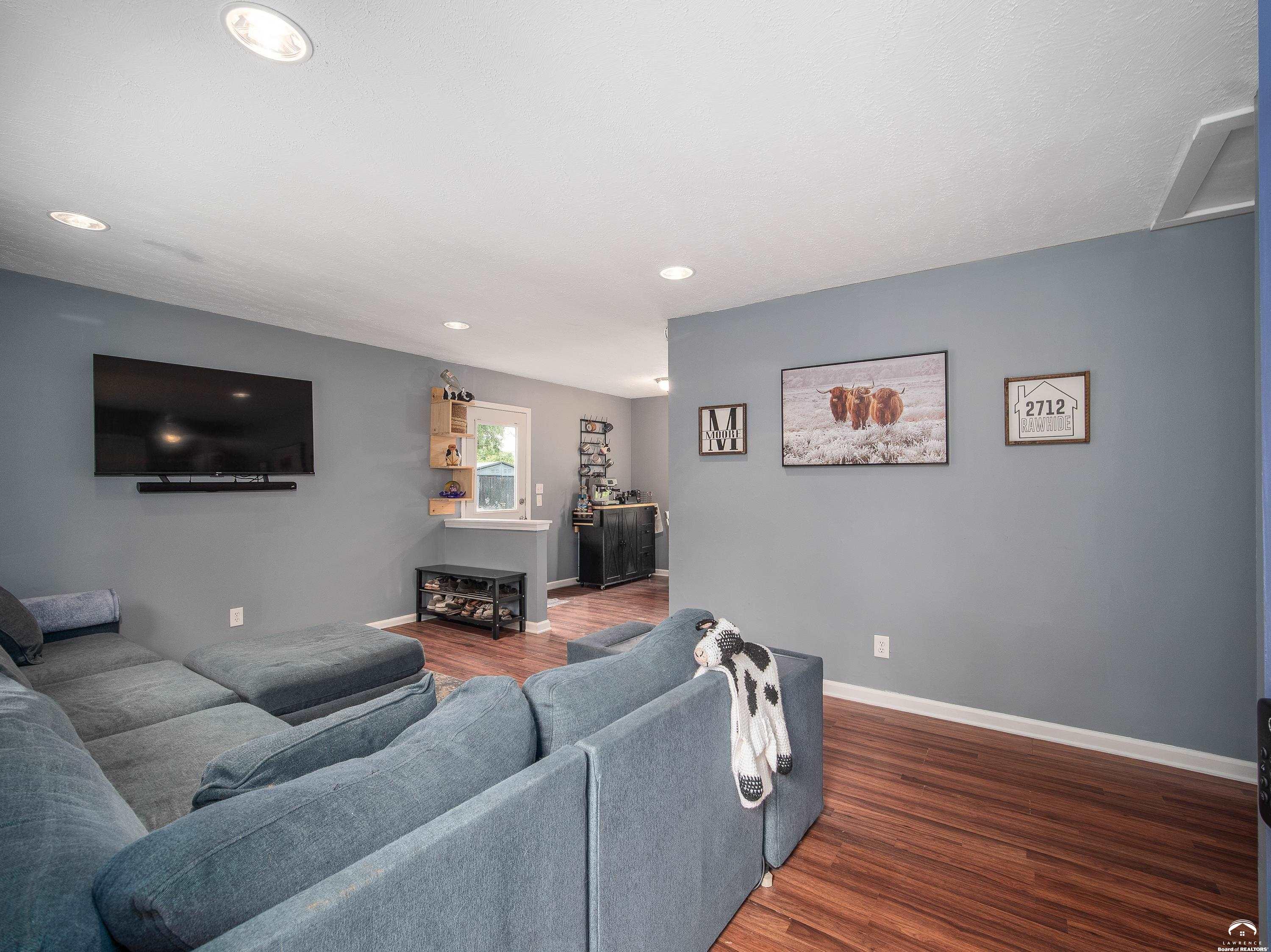 2712 Rawhide Lane Lawrence, KS 66046 - Photo 4 of 27