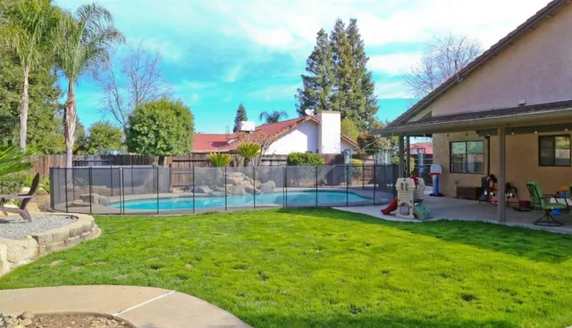 $469,000 | 344 McKelvy Avenue, Clovis, CA 93611