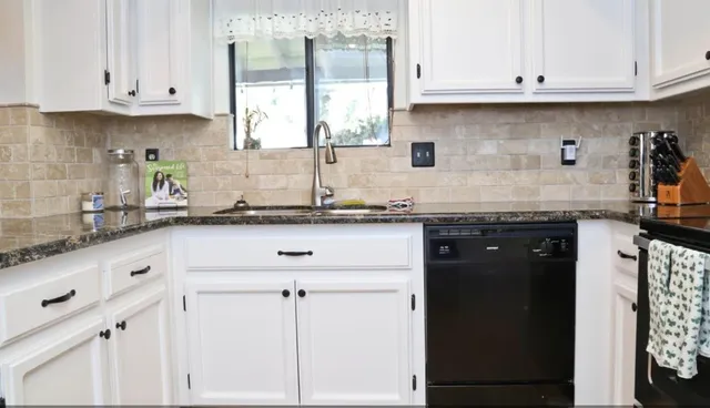 $469,000 | 344 McKelvy Avenue, Clovis, CA 93611