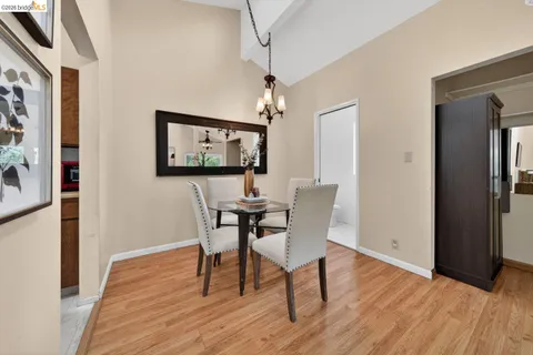 $409,900 | 5400 Mountain Boulevard, Unit 120, Oakland, CA 94619