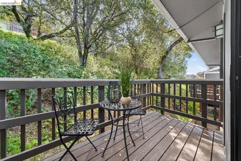 $409,900 | 5400 Mountain Boulevard, Unit 120, Oakland, CA 94619