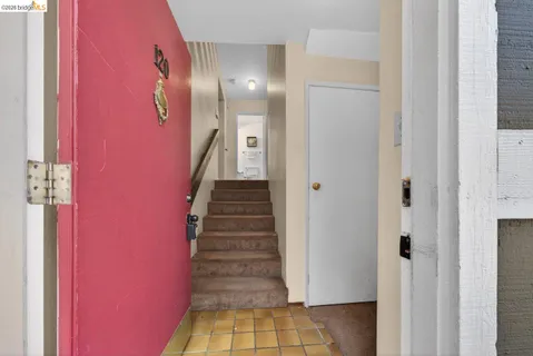 $409,900 | 5400 Mountain Boulevard, Unit 120, Oakland, CA 94619