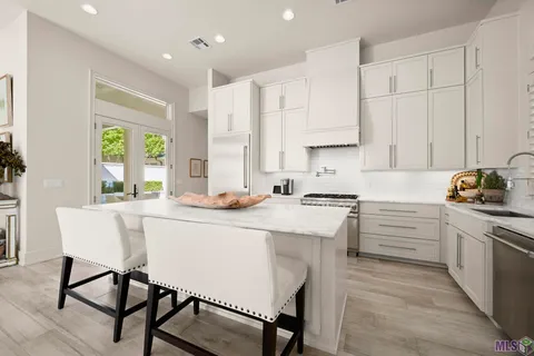 $1,049,000 | 11437 Center Ct Boulevard, Baton Rouge, LA 70810