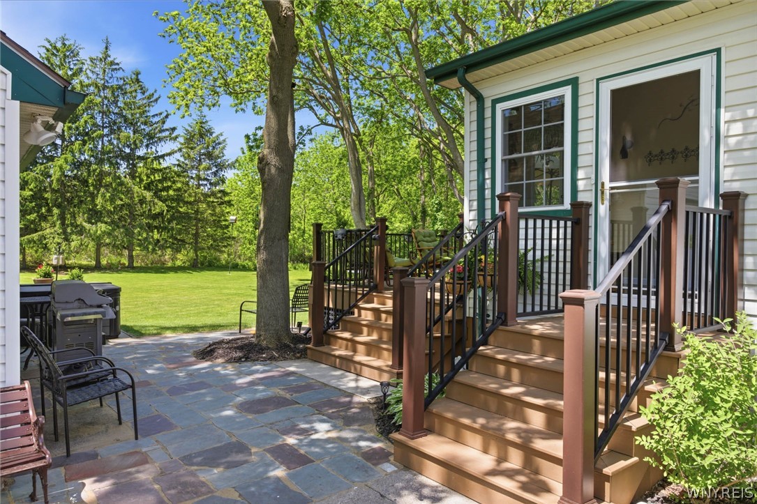 8248 Lewiston Road Batavia, NY 14020 - Photo 6 of 38