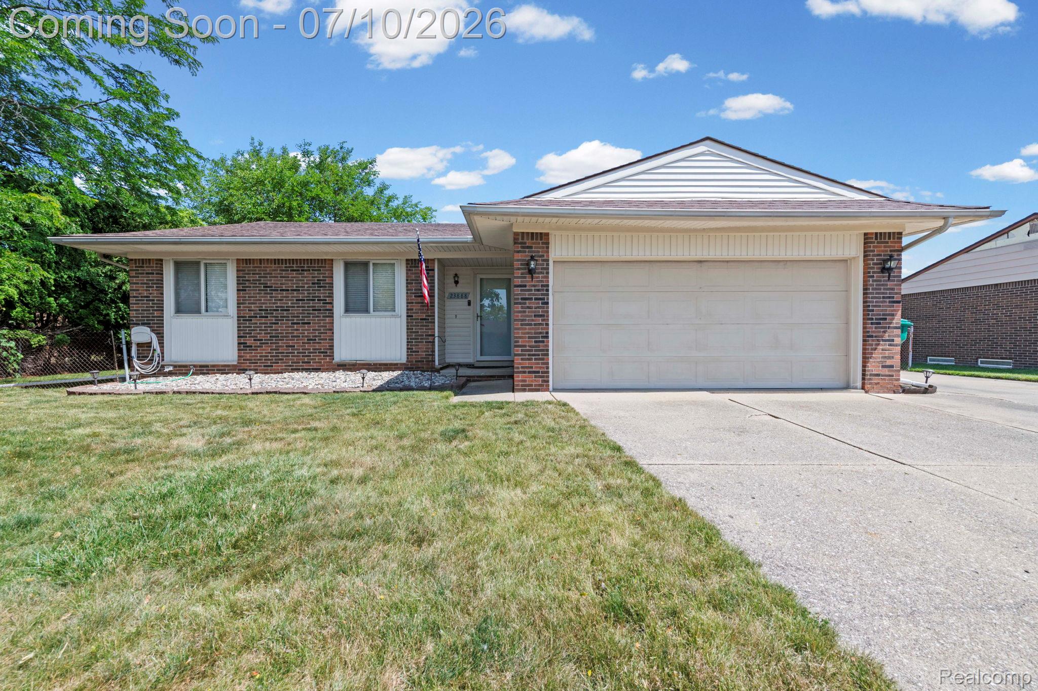 23888 Cedar Ridge Drive Romulus, MI 48174 - Photo 3 of 35 1-web-or-mls-23888-cedar-ridge-dr.jpg