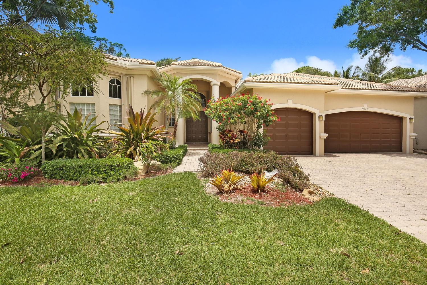 9719 Parkview Avenue Boca Raton, FL 33428 - Photo 1 of 39 9719 Parkview Ave