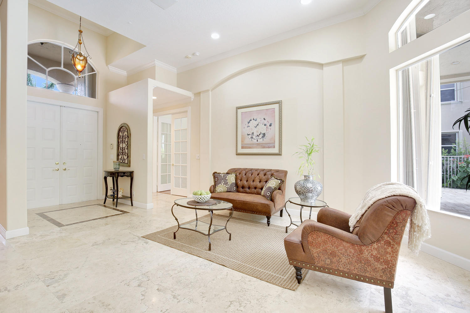 9719 Parkview Avenue Boca Raton, FL 33428 - Photo 4 of 39 Living Room