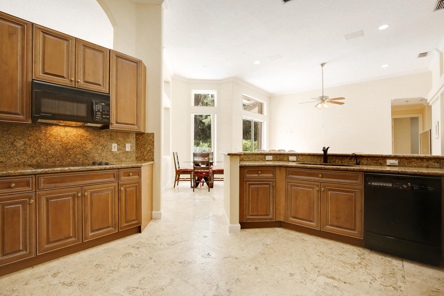 9719 Parkview Avenue Boca Raton, FL 33428 - Photo 9 of 39 Kitchen