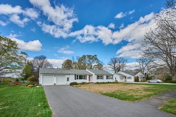 $594,900 | 18 Maple Avenue, Hadley, MA 01035