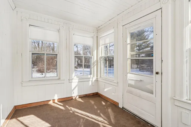 $350,000 | 67 Highway 67, Eagle, WI 53119