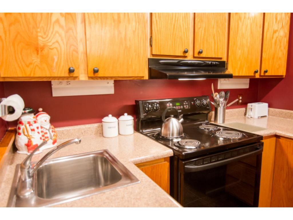 205 Old Mill Road, Unit C15 Killington, VT 05751 - Photo 8 of 20 Gallery Image 8
