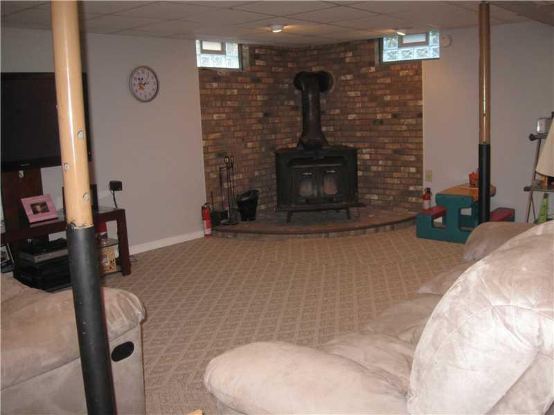 1199 Shenango Road Big Beaver, PA 16115 - Photo 11 of 21 Den/Family/Great Room.