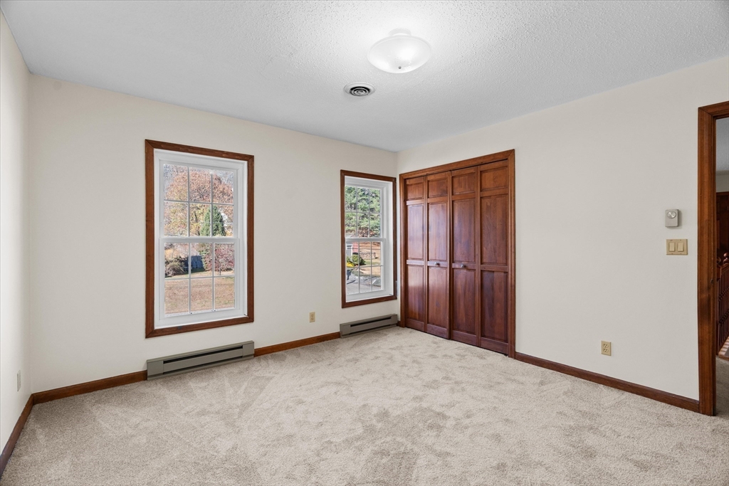 102 Valley Road Barre, MA 01005 - Photo 23 of 40 an empty room with window