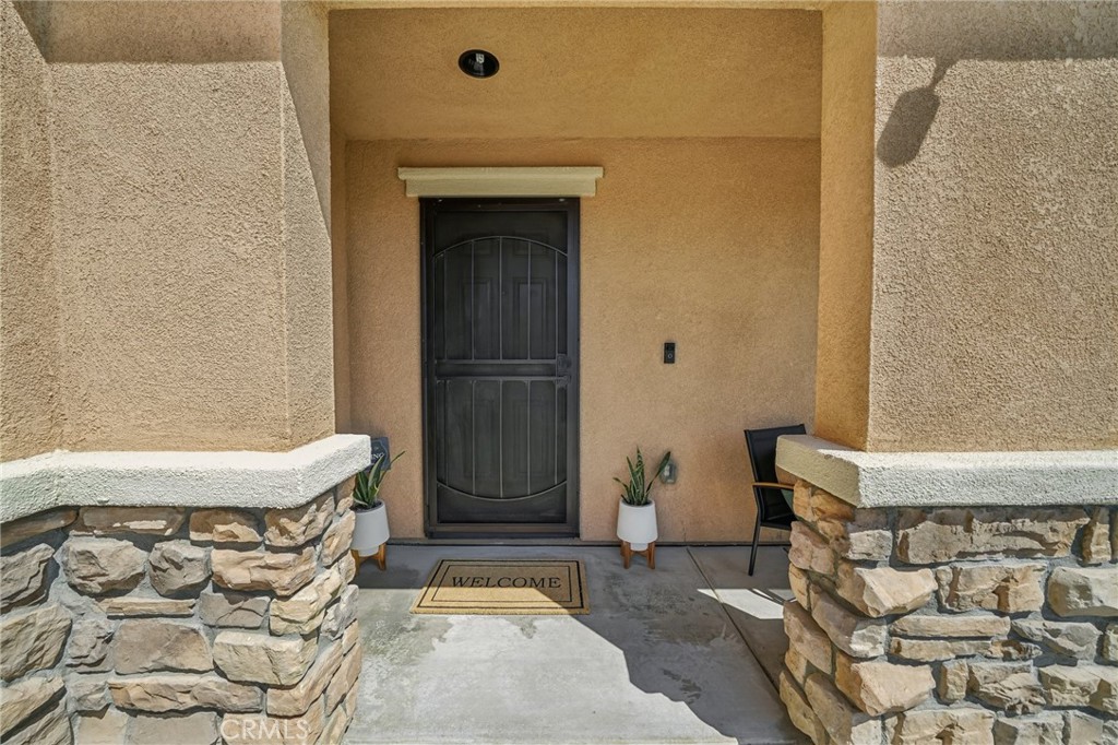 7572 Blue Oak Road Riverside, CA 92507 - Photo 9 of 48
