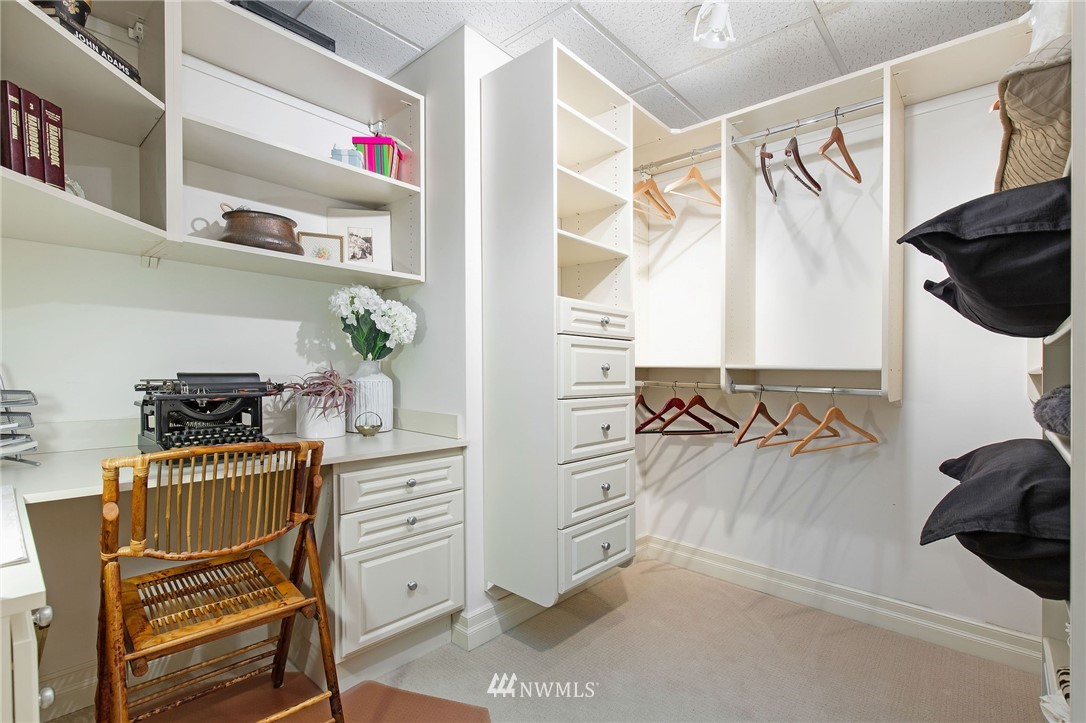 660 West Olympic Place, Unit 2 Seattle, WA 98119 - Photo 18 of 25