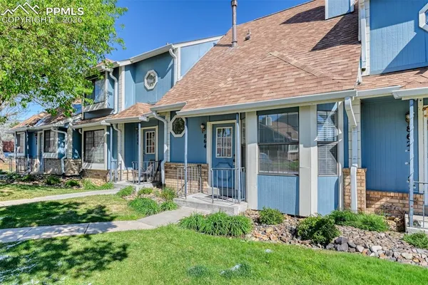 $235,500 | 864 London Green Way, Colorado Springs, CO 80906