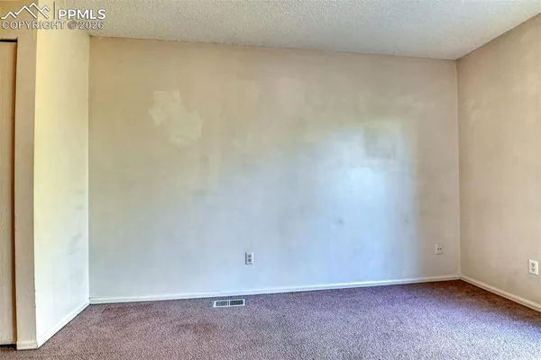 $235,500 | 864 London Green Way, Colorado Springs, CO 80906