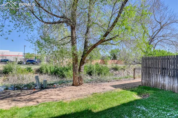 $235,500 | 864 London Green Way, Colorado Springs, CO 80906