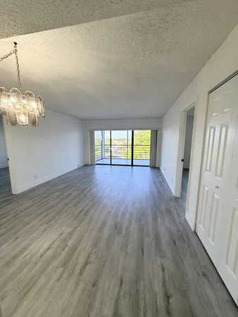 $2,400 | 9235 Southwest 8th Street, Unit 512, Boca Raton, FL 33428