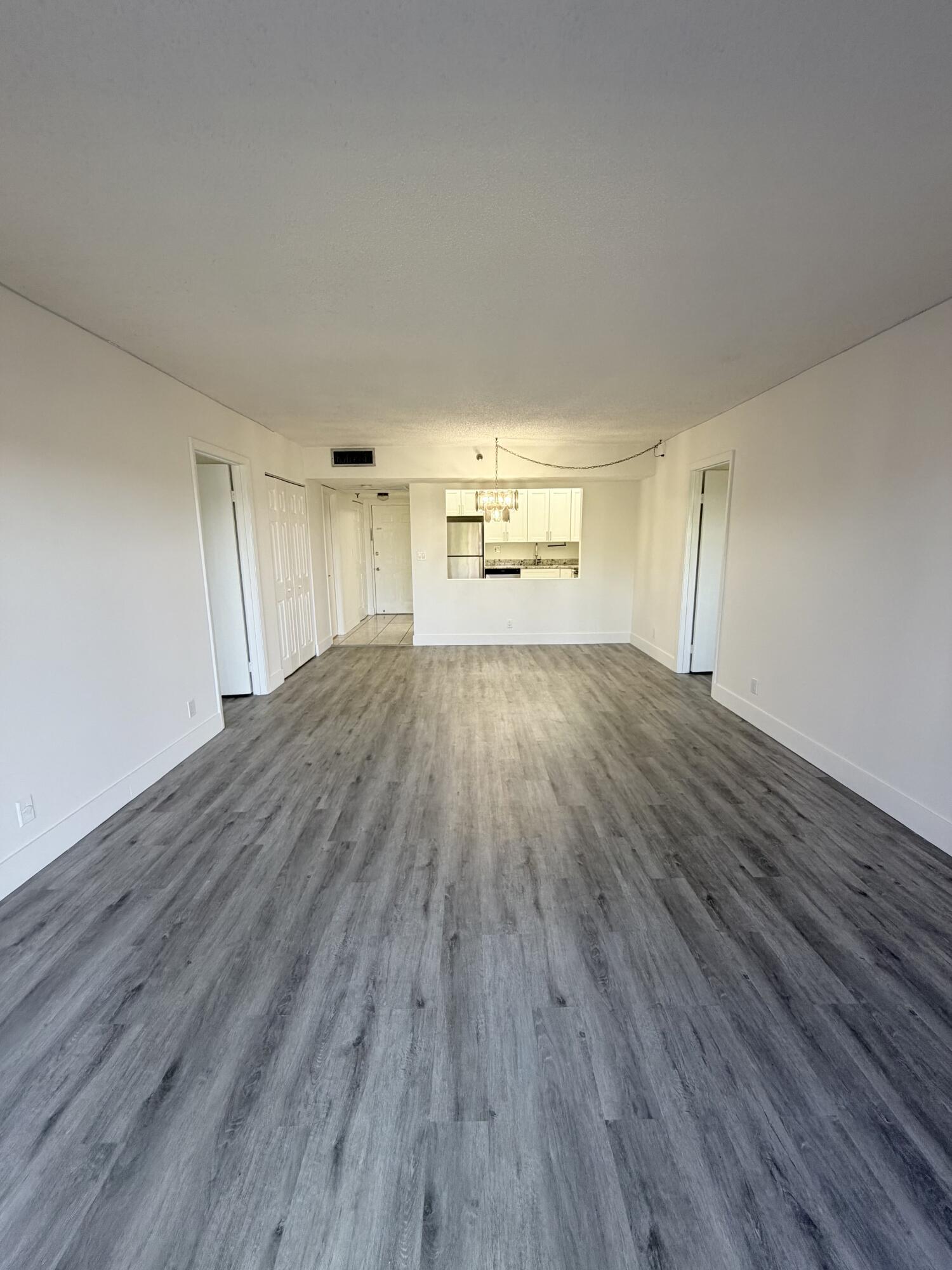 9235 Southwest 8th Street, Unit 512 Boca Raton, FL 33428 - Photo 4 of 25 Living Room