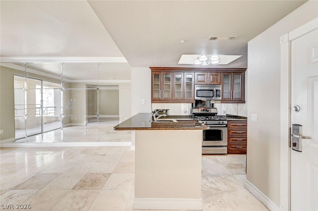 210 East Flamingo Road, Unit 228 Las Vegas, NV 89169 - Photo 4 of 59