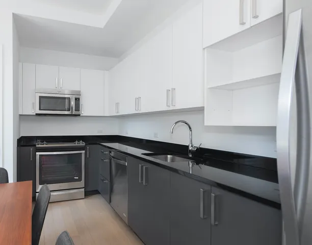 $5,965 | 70 Pine Street, Unit 2406 | Financial District