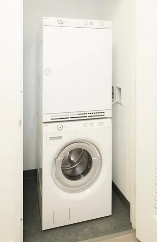 $5,965 | 70 Pine Street, Unit 2406 | Financial District