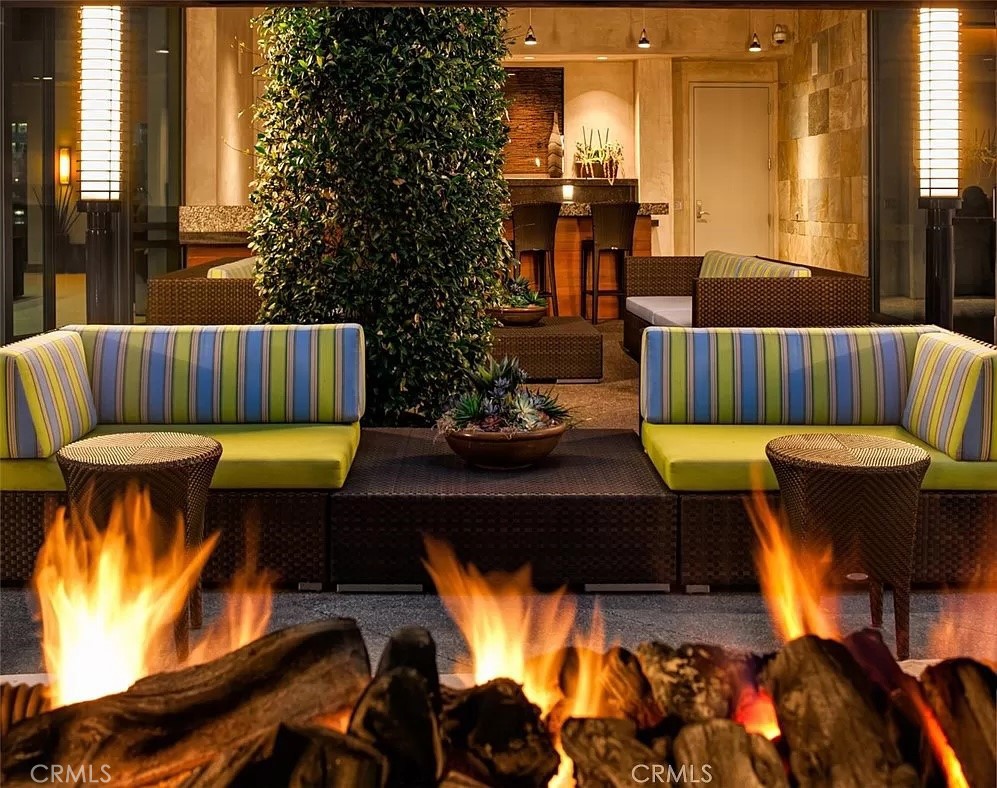 87 Lennox Irvine, CA 92612 - Photo 33 of 59 a living room with furniture and a lamp