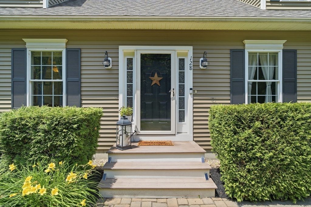 128 Bragg Hill Road Westminster, MA 01473 - Photo 10 of 42