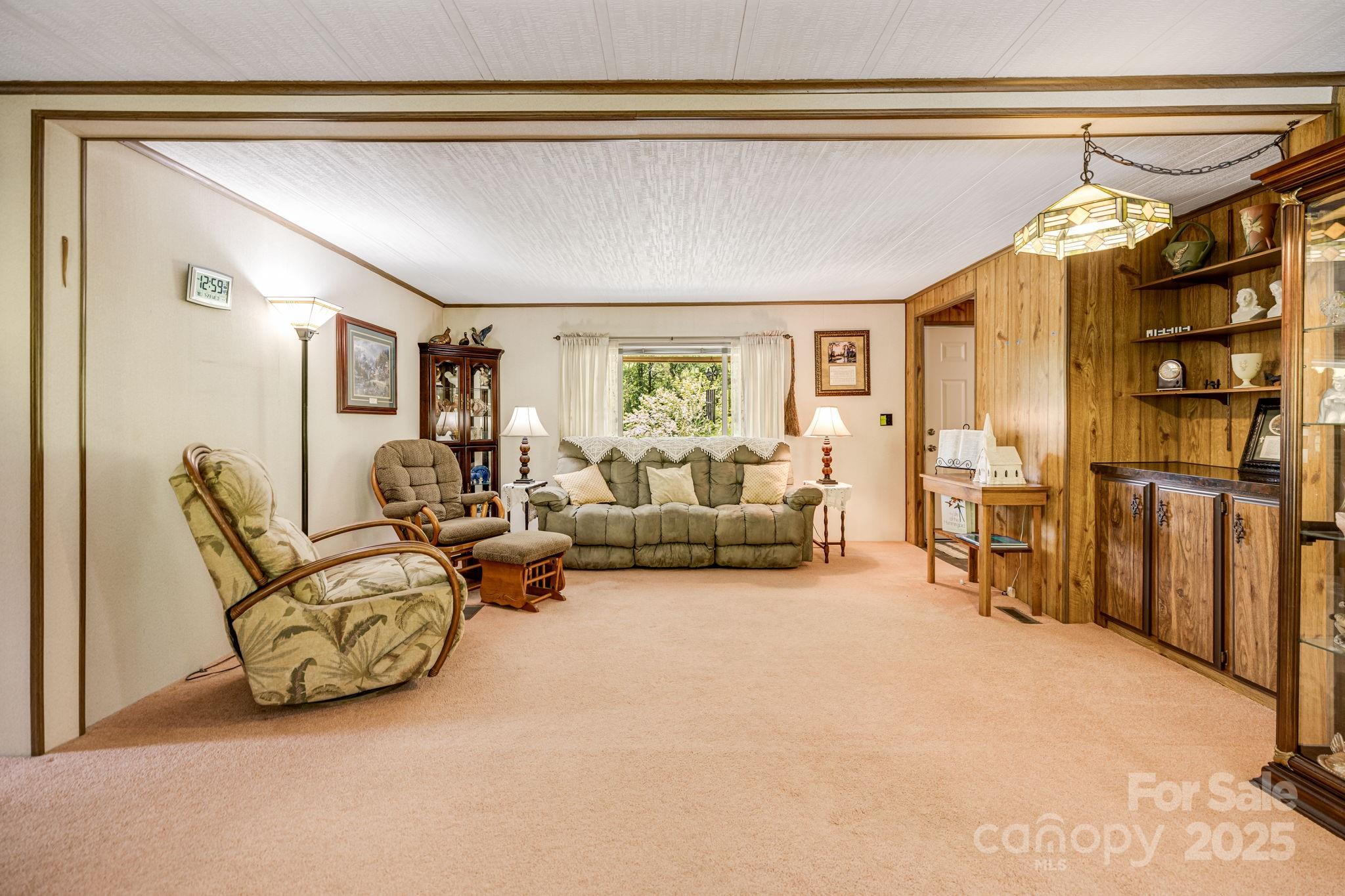 582 Lewis Branch Road Marshall, NC 28753 - Photo 12 of 46 Gallery Image 12