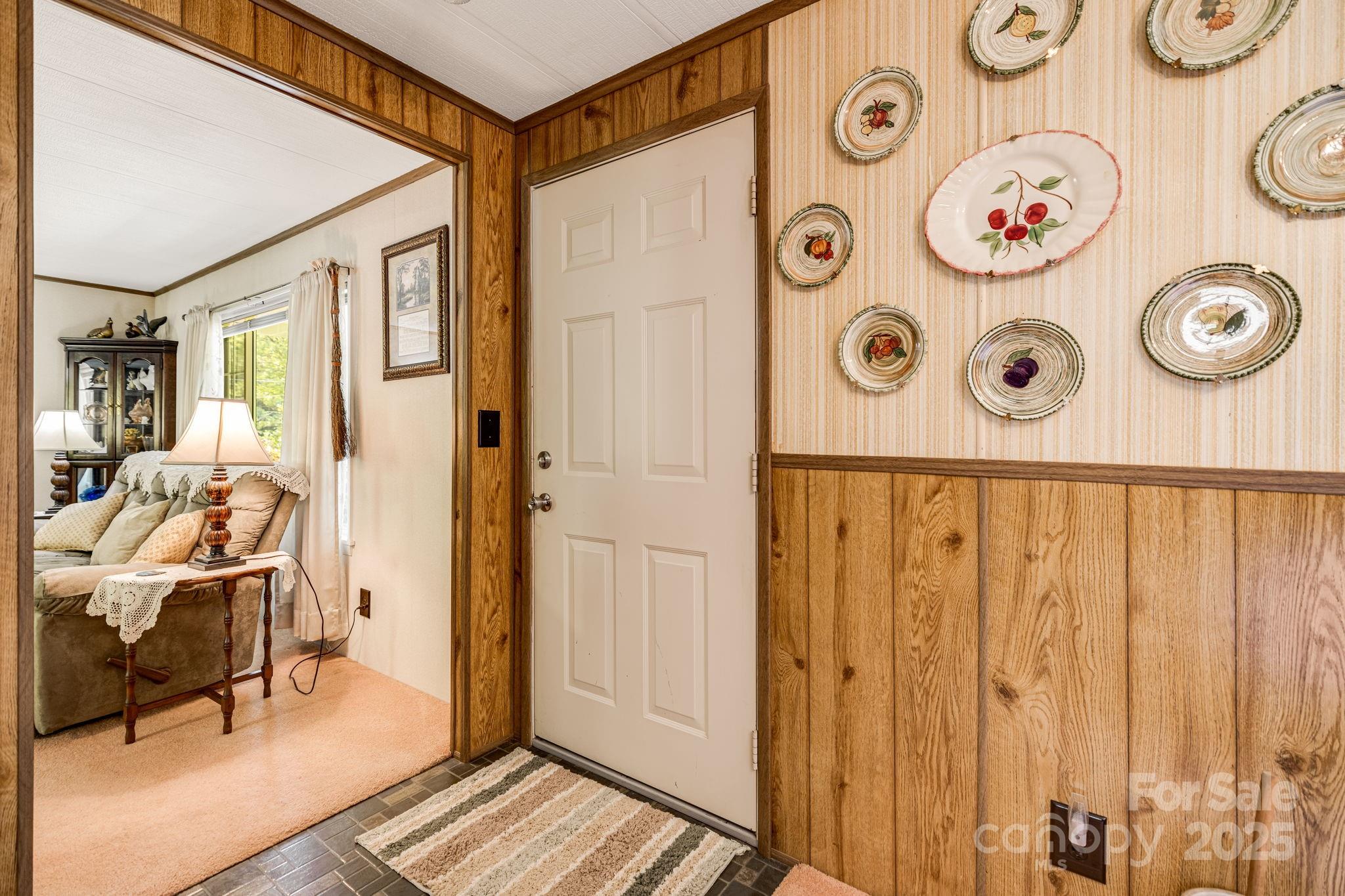582 Lewis Branch Road Marshall, NC 28753 - Photo 15 of 46 Gallery Image 15
