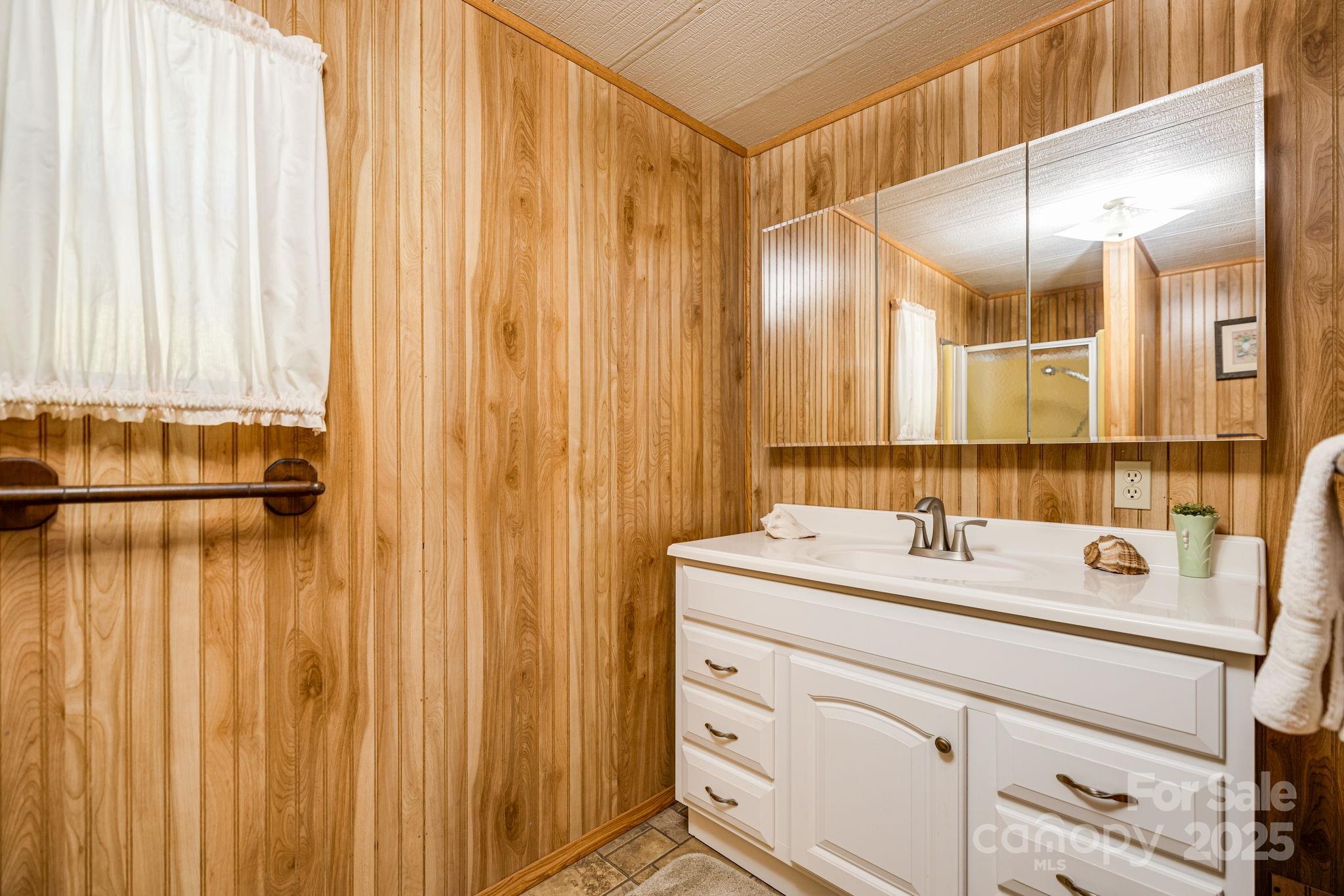582 Lewis Branch Road Marshall, NC 28753 - Photo 22 of 46 Gallery Image 22