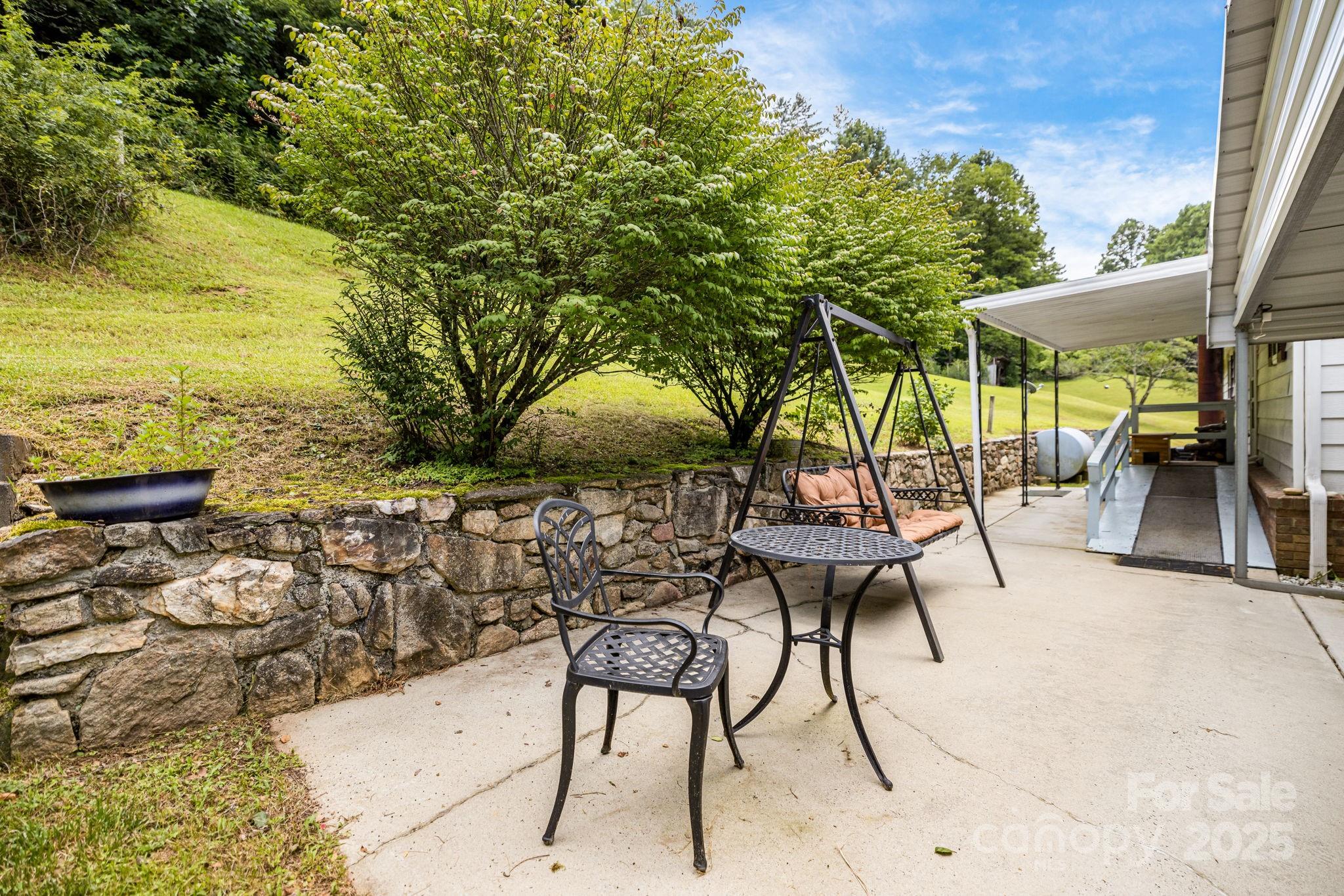 582 Lewis Branch Road Marshall, NC 28753 - Photo 30 of 46 Gallery Image 30