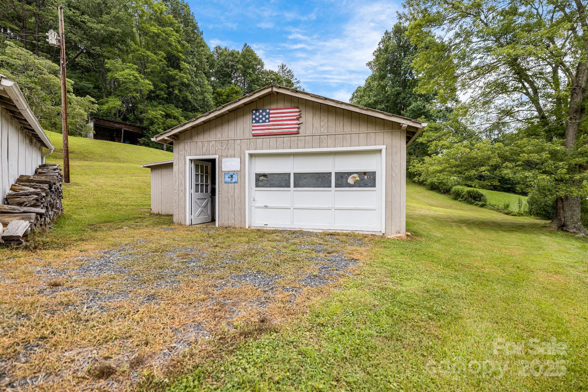 582 Lewis Branch Road Marshall, NC 28753 - Photo 33 of 46 Gallery Image 33